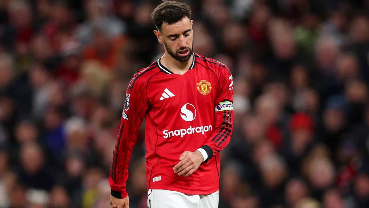 برونو فرنانديز ينتقد أداء اليونايتد ويثير الجدل: لو تحدثت سأقع في مشكلة كبيرة